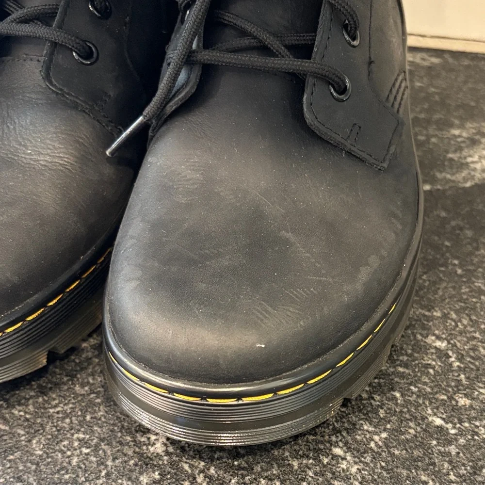 Dr. Martens Combs Leather Casual Black Boots Men's size 9 NEW